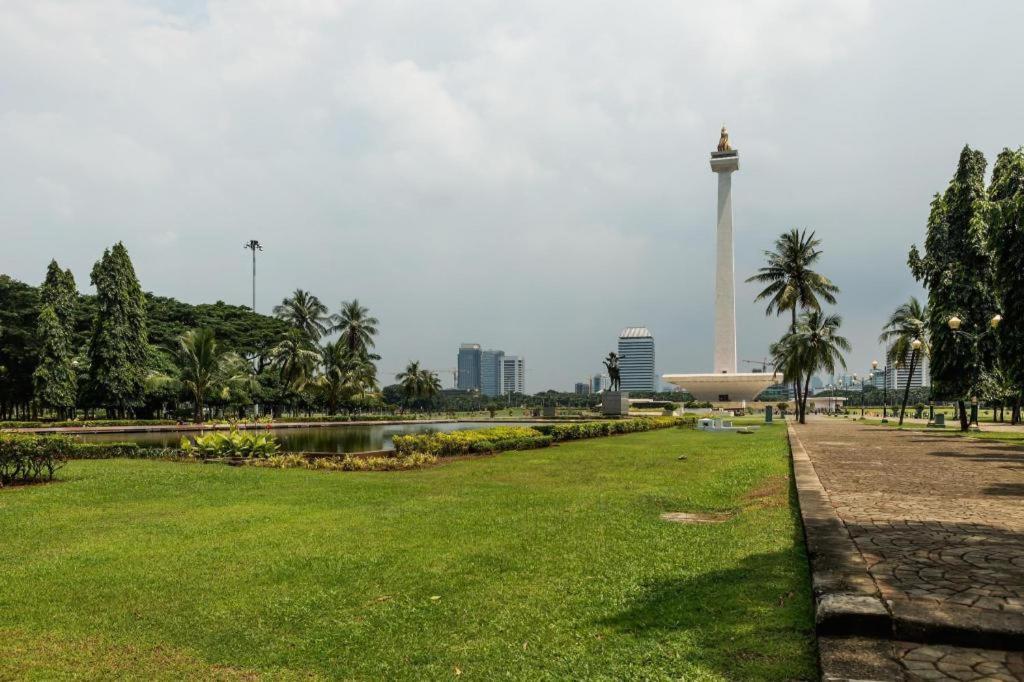 Puri Jaya Hotel Jakarta Exterior photo